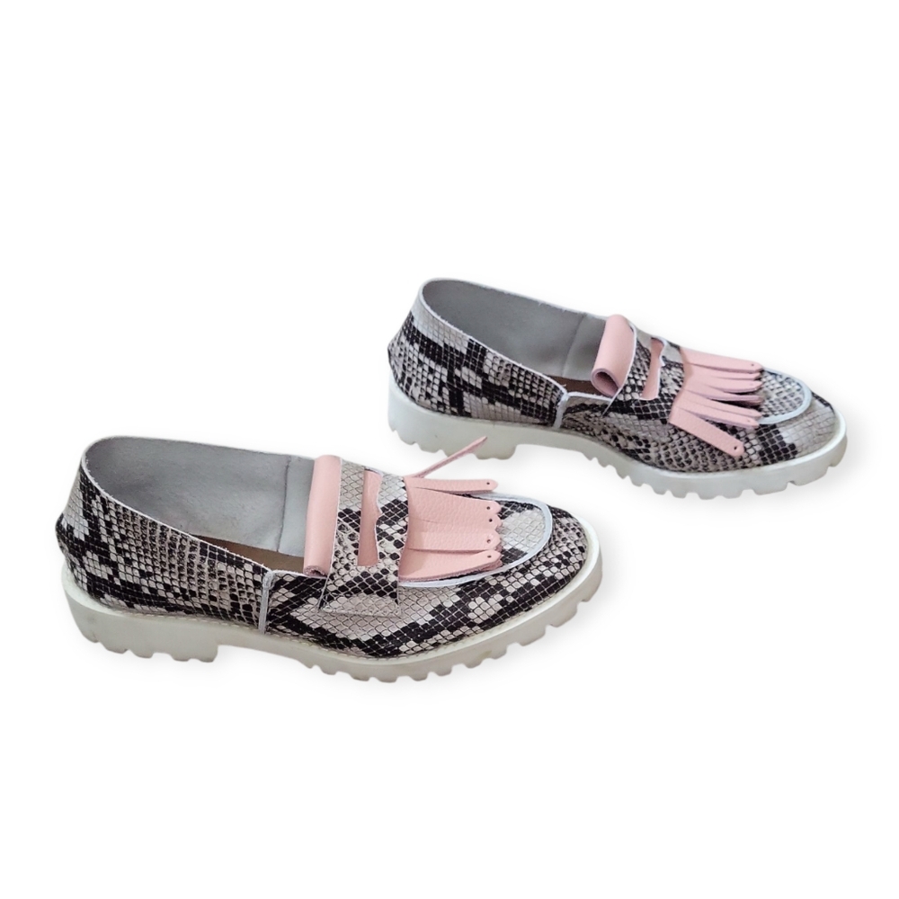 U-Dot Fringe Loafer In Pink / Python - image 6